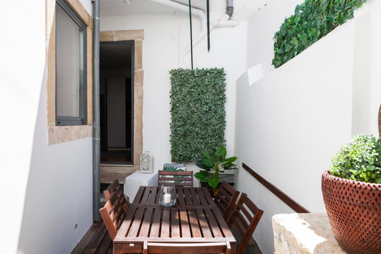 Alfama Terrace Apartment With Authentic XVIII Tiles And Historic Notes 3 Bedrooms & 2 Bathrooms Ac Lisboa Exterior foto