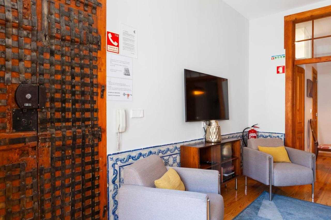 Alfama Terrace Apartment With Authentic XVIII Tiles And Historic Notes 3 Bedrooms & 2 Bathrooms Ac Lisboa Exterior foto