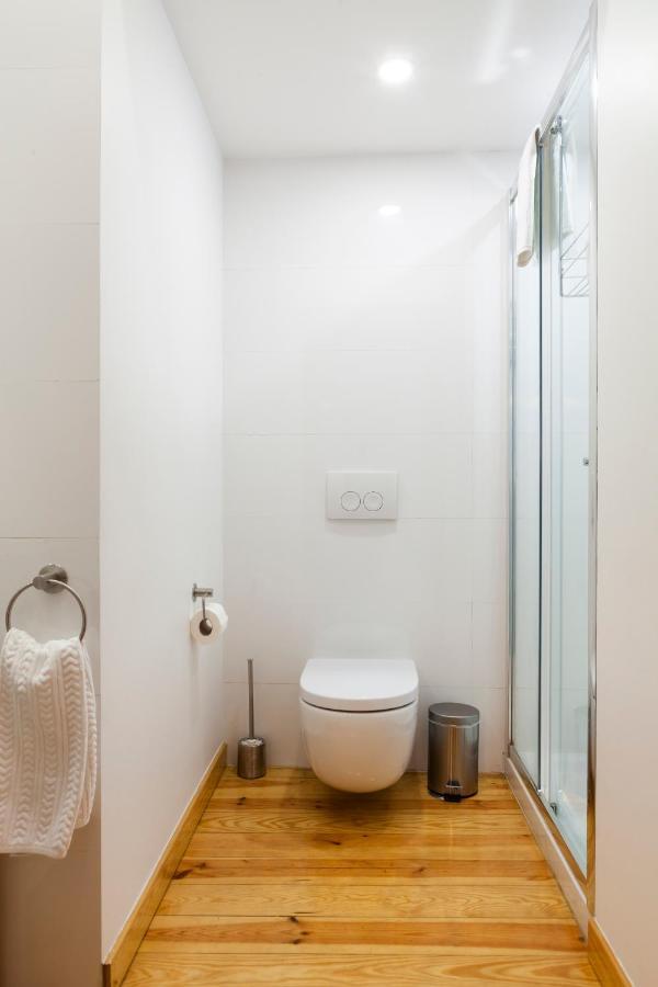 Alfama Terrace Apartment With Authentic XVIII Tiles And Historic Notes 3 Bedrooms & 2 Bathrooms Ac Lisboa Exterior foto